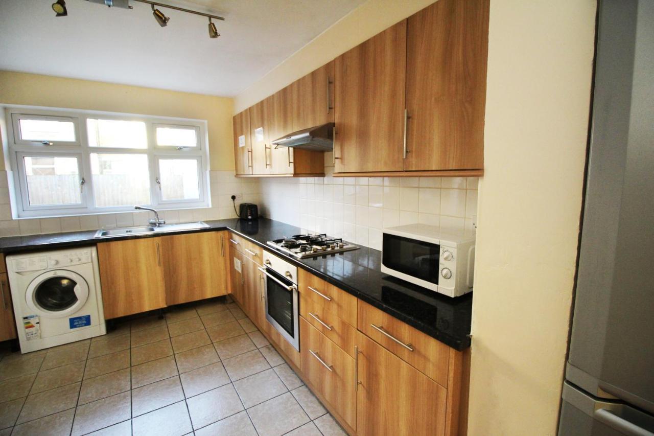 Flexistay Tooting Studios London Exteriör bild
